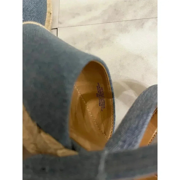 Talbots Lyndsay Strappy Eyelet Espadrilles Wedges Size 8 Sandals Light Denim - Picture 7 of 7